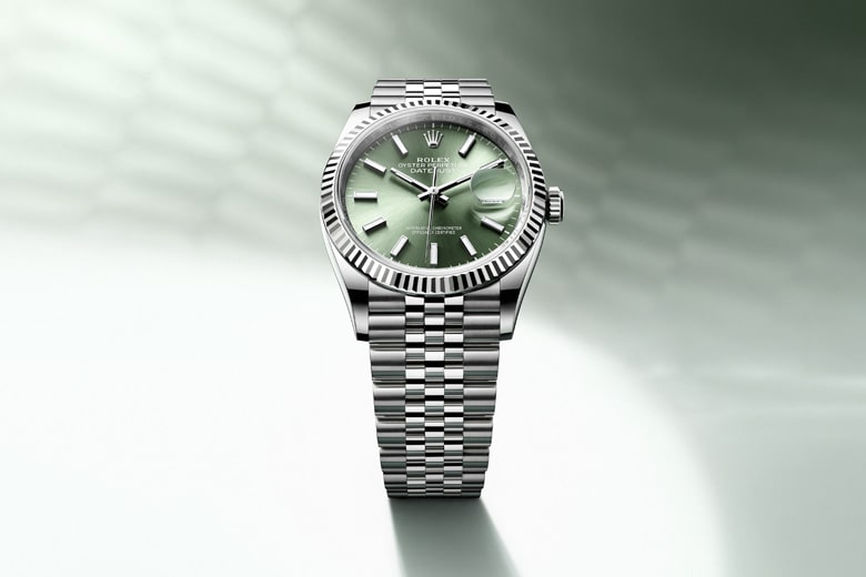 rolex datejust M126234 0051 2210jva 001 portrait min.jpg