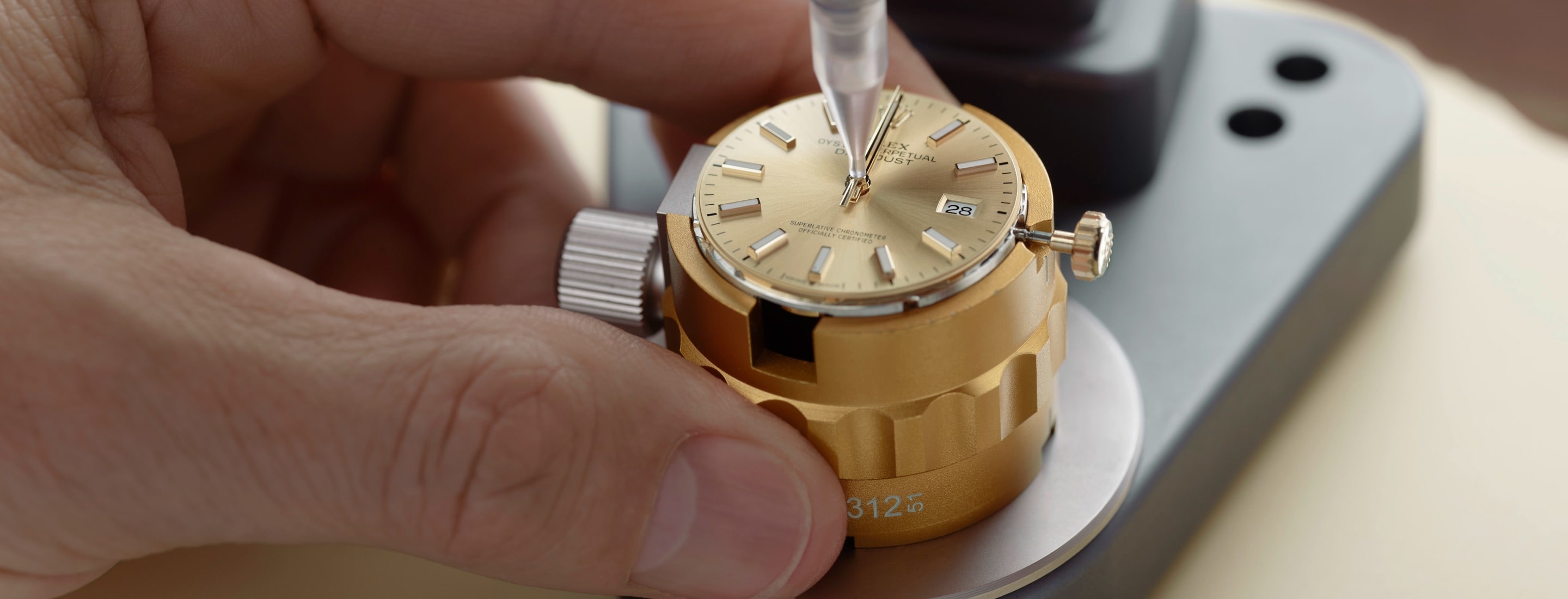 Procedimiento de servicio rolex 19 rolex servicing procedure 2234 rolex sav corporate 47 assemblage chasser les aiguilles v1 landscape min
