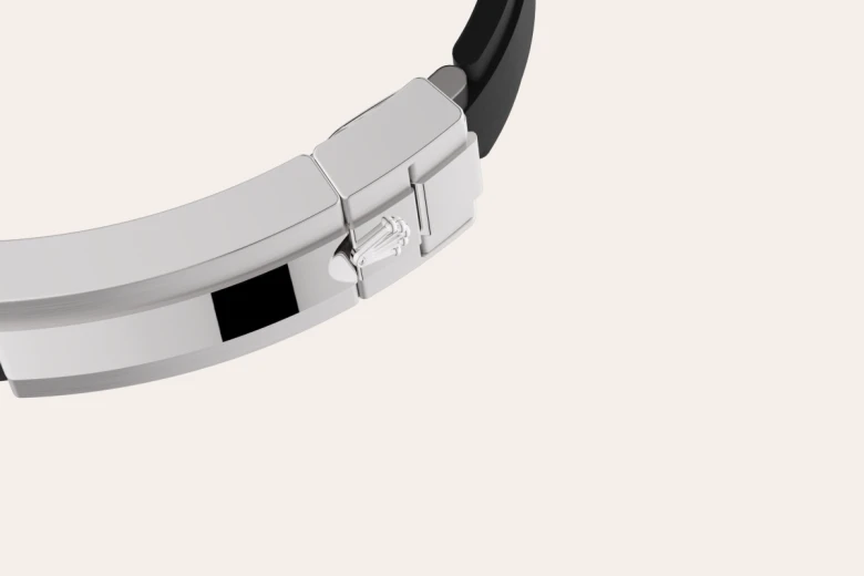 Cosmograph Daytona 11 anim bracelet material portrait 126519ln cd oysterflex black10 0104.webp
