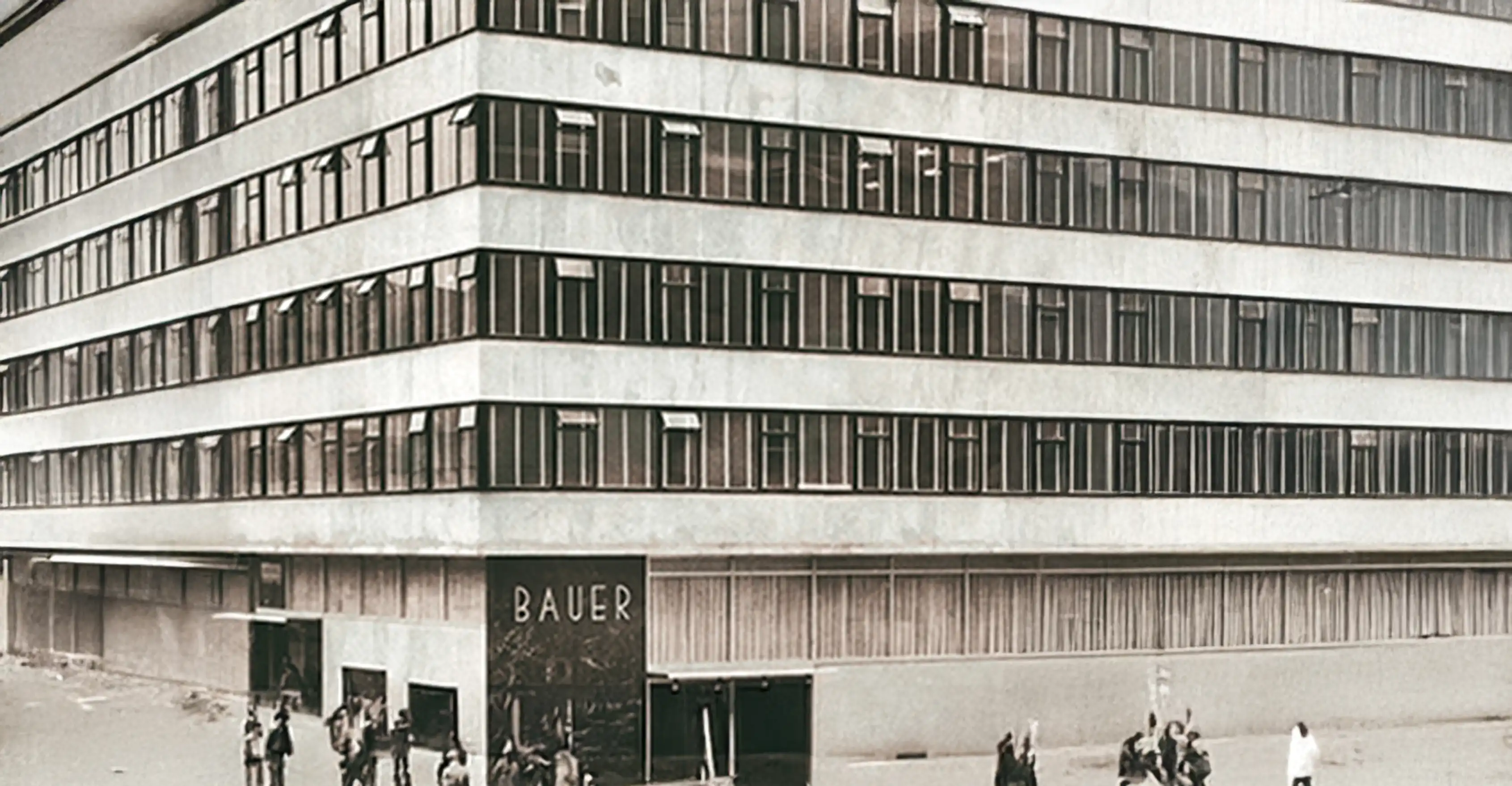 Historia Bauer 6 1954