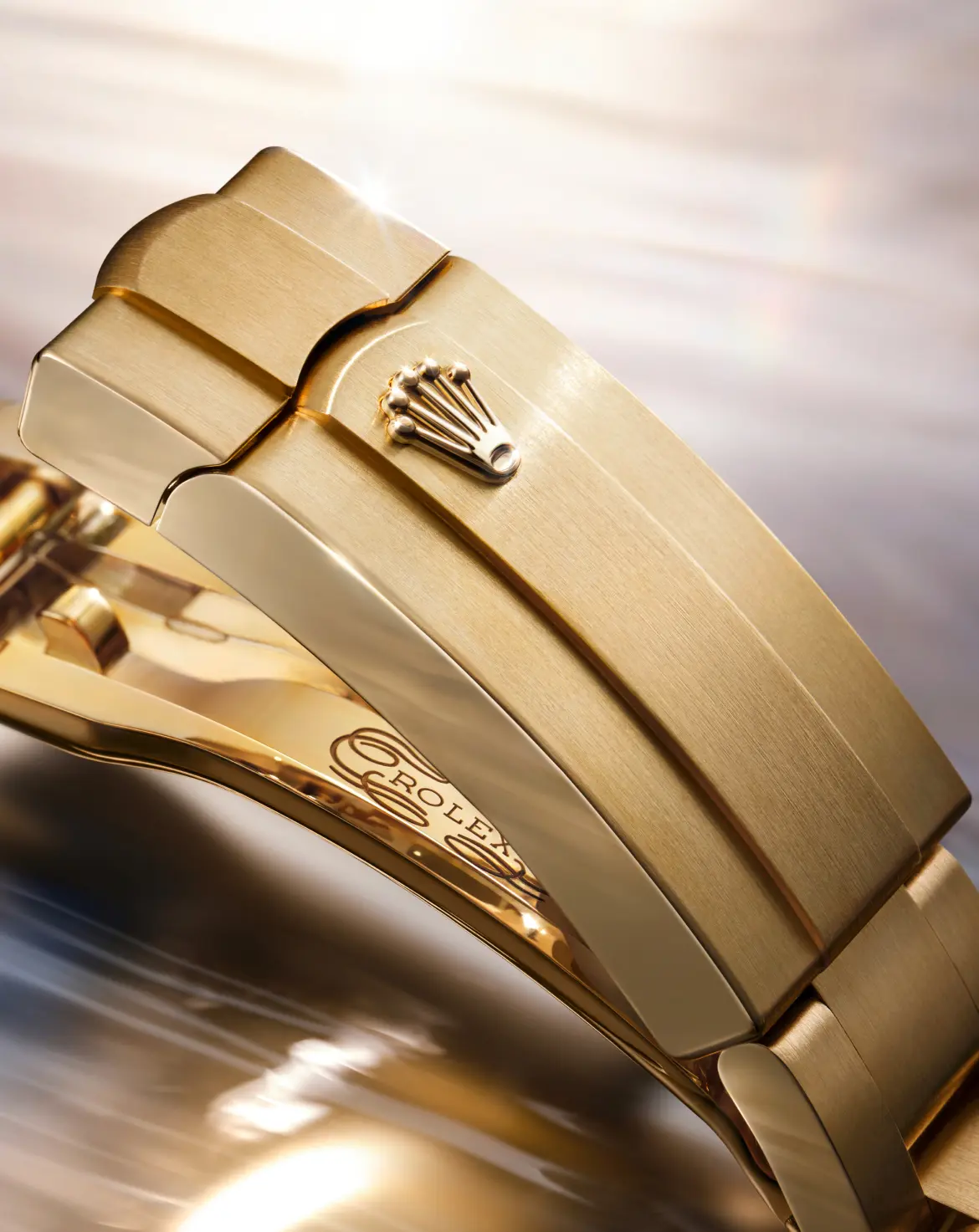 rolex new watches 2026 the oyster perpetual 28 and 34 m124205 0002 and m276208 0002 oyster bracelet portrait.webp