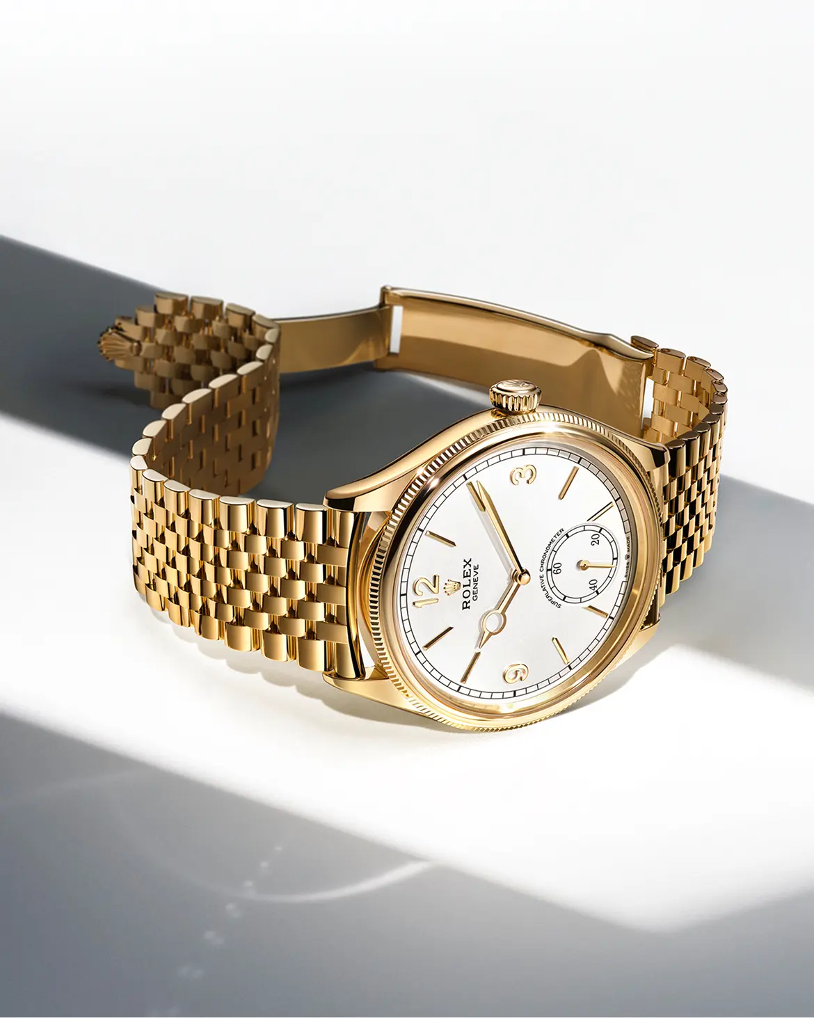 rolex oyster perpetual universal classic style m52508 0008 portrait.webp