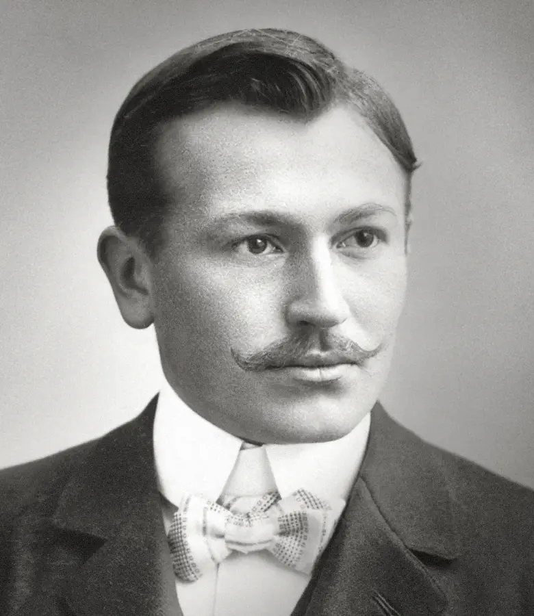 rolex oyster story hans wilsdorf founder of rolex r2 rvb portrait.webp